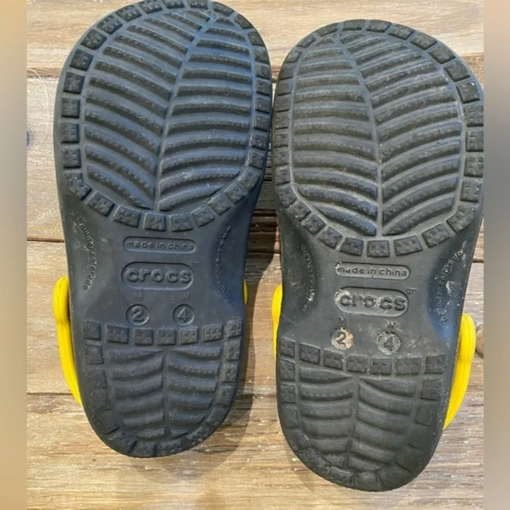 CROCS Black/Yellow Steeler’s Men’s 2‎ Women’s 4 Sling Back Shoe
